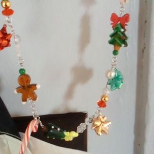 Holiday necklace